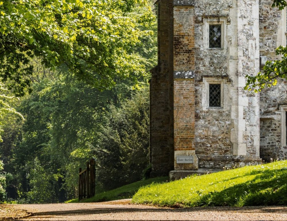 national trust a la ronde